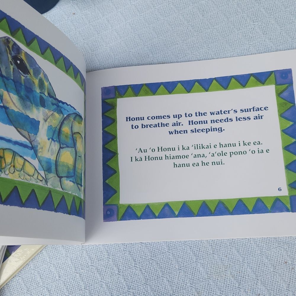 Honu Green Sea Turtle and  Alohahonu by Barbara E. Berg Books 2004 2013 - Picture 4 of 11
